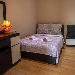https://sunny-apartments-tbilisi-300-aragveli.alltbilisihotels.com