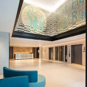 4* ホテル カムラックス
