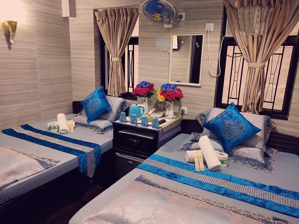 Manila Hotel -Hostel Block D Гонконг Гостевой дом