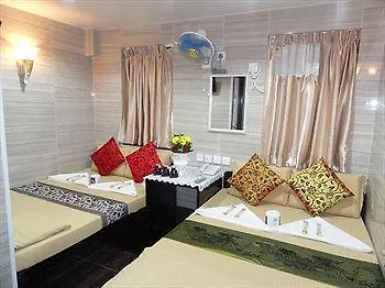 Manila Hotel -Hostel Block D Гонконг Гостевой дом